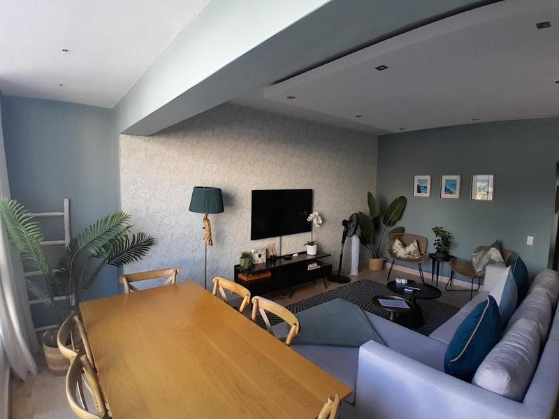 To Let 2 Bedroom Property for Rent in Sea Point Western Cape